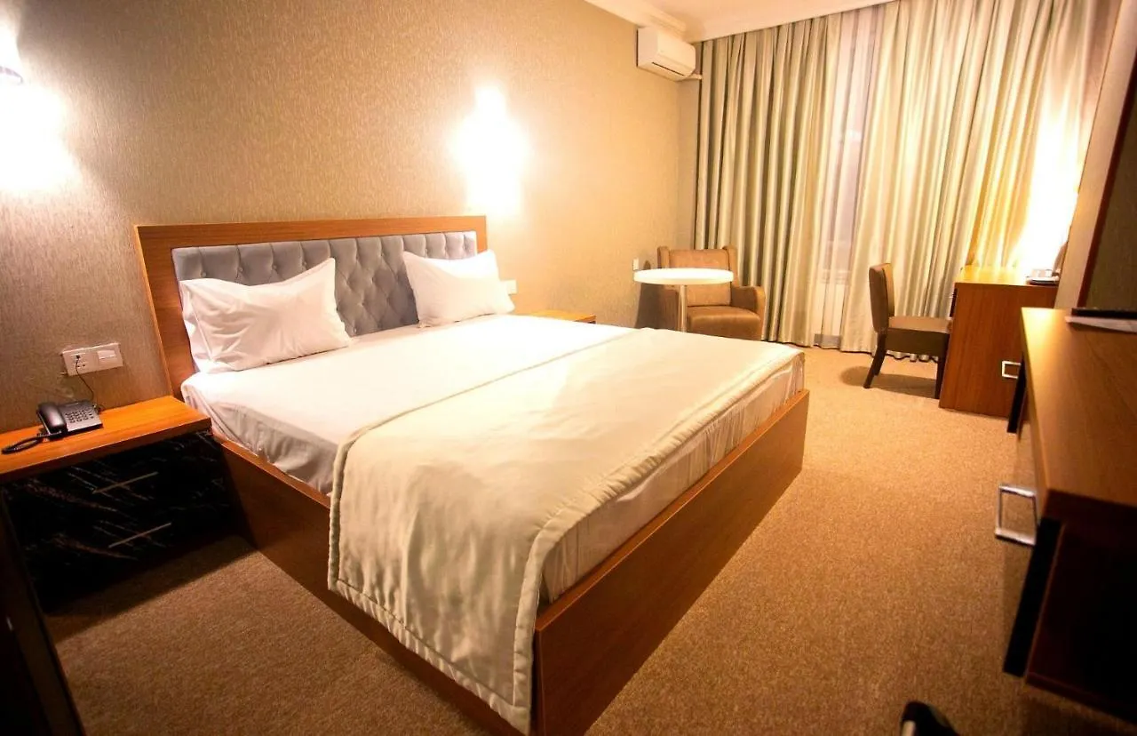 Royal Sapphire Hotel Bakoe