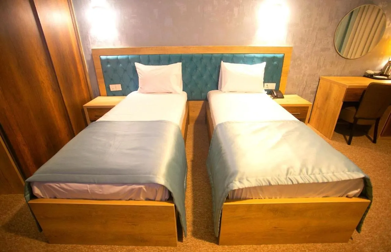 Royal Sapphire Hotel Bakoe 4*,